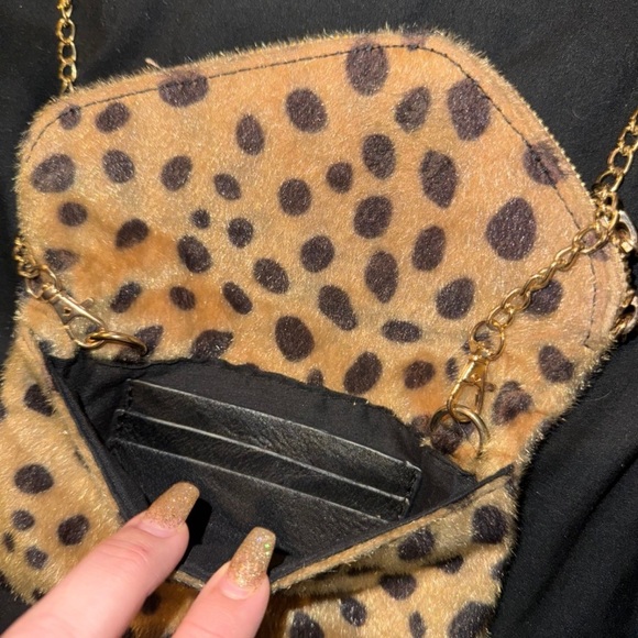 Leopard Print Chain Strap Bag - Picture 5 of 12